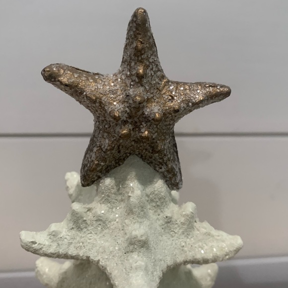 Coastal beach holiday decor- Star fish tree, holiday sign, and sea angel. - Picture 14 of 15